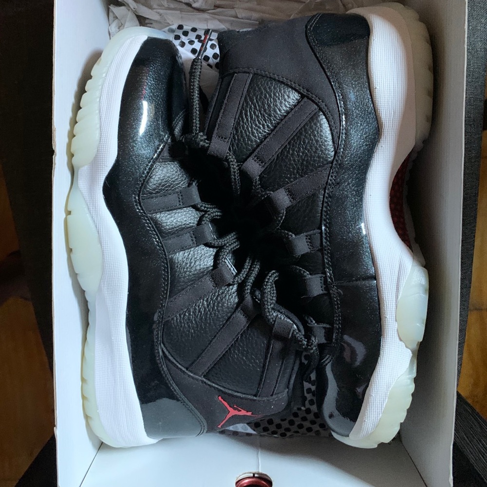 Jordan 11s